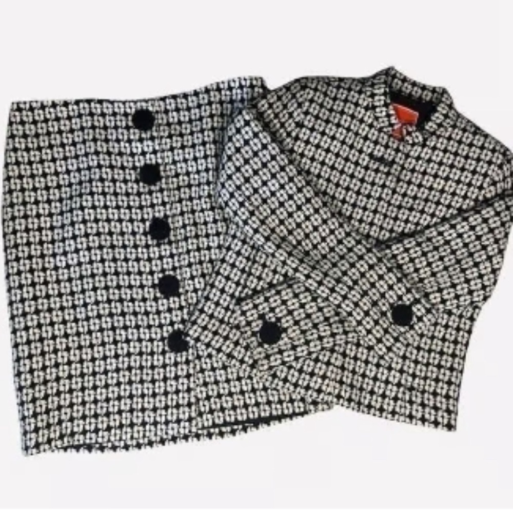 Isaac Mizarahi suit set, button closure, houndstooth